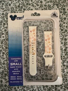 Disney Winnie the Pooh Apple Watch Band - NWT